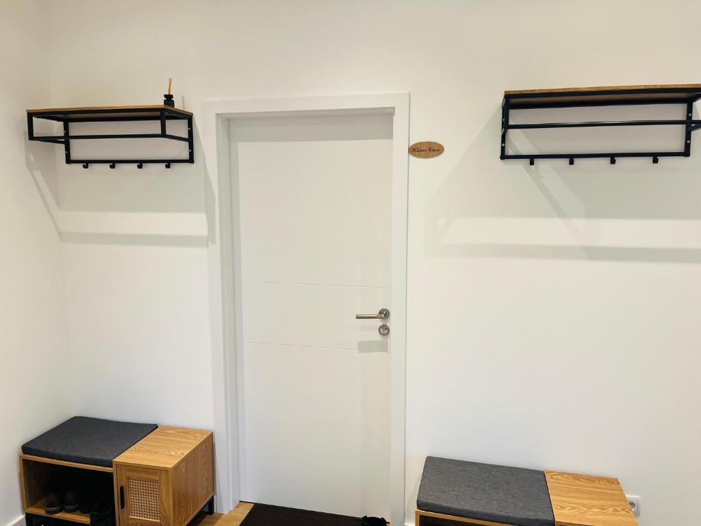 Eingangsbereich der Kleinen Auszeit mit Garderobe